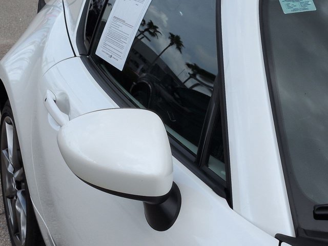 Used 2021 MAZDA MX-5 Miata RF Grand Touring RWD image 12