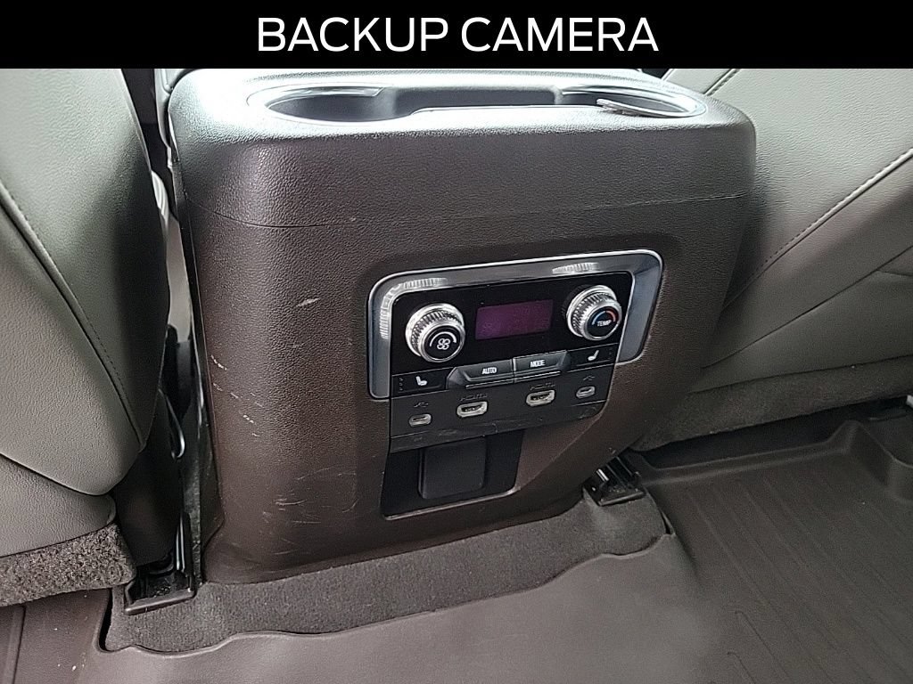 Used 2021 GMC Yukon XL SLT w/ SLT Luxury Plus Package AWD/4WD image 13