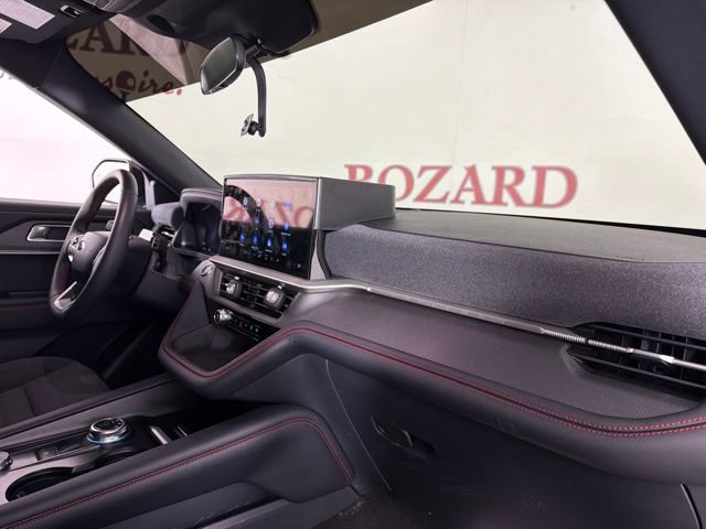 Certified 2025 Ford Explorer ST-Line RWD image 35