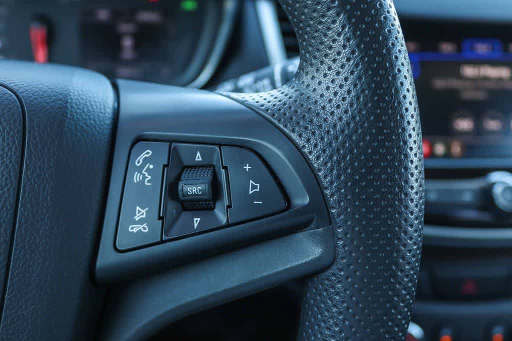 Used 2022 Chevrolet Trax LS w/ Tint and Cruise Package FWD image 23