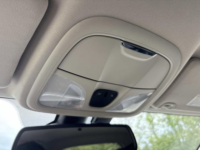 Used 2017 Jeep Cherokee Latitude w/ Comfort/Convenience Group image 34