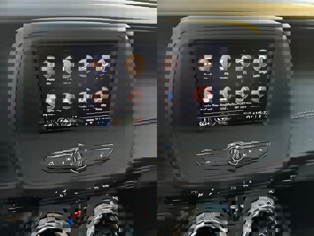 Used 2021 Chevrolet Camaro LT image 20