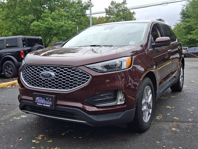 Certified 2024 Ford Edge SEL w/ Convenience Package AWD/4WD image 4