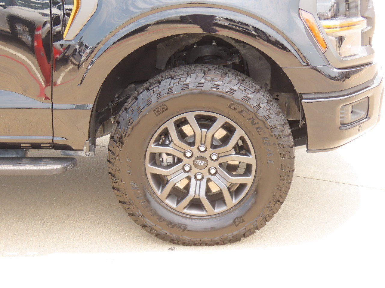 Certified 2024 Ford F150 Tremor AWD/4WD image 7