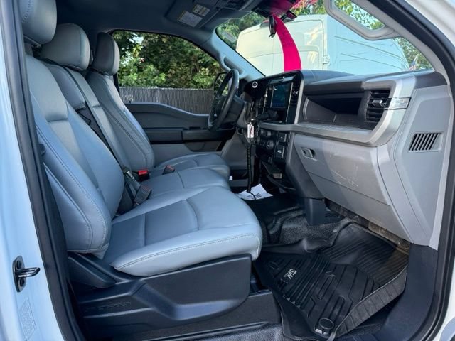 Certified 2025 Ford F550 4x4 Crew Cab Super Duty w/ XL Chrome Package image 4