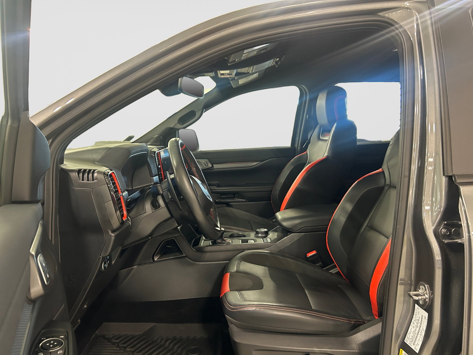 Certified 2025 Ford Ranger Raptor AWD/4WD image 11