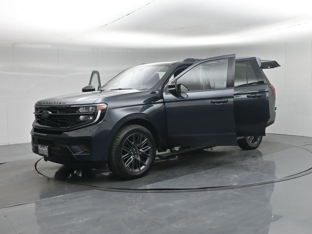 Certified 2025 Ford Expedition Max Platinum w/ Stealth Performance Package image 57