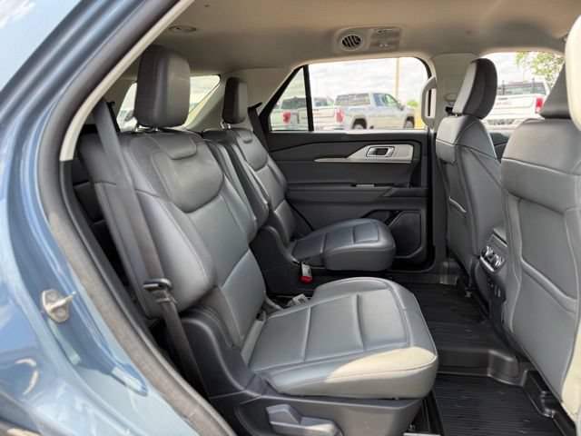 Certified 2025 Ford Explorer Active w/ Active Comfort Package AWD/4WD image 16