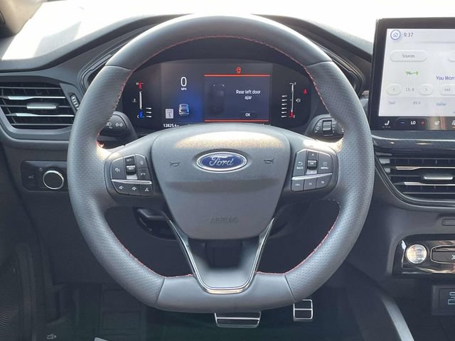 Certified 2023 Ford Escape ST-Line w/ Tech Pack #1 AWD/4WD image 14