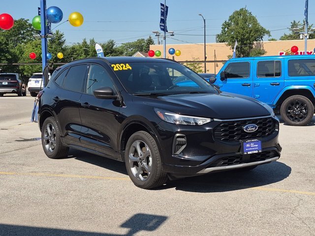 Certified 2024 Ford Escape ST-Line AWD/4WD image 2