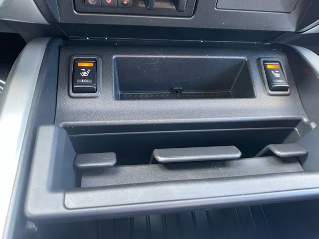 Used 2021 Nissan Titan SV w/ SV Convenience Package image 28