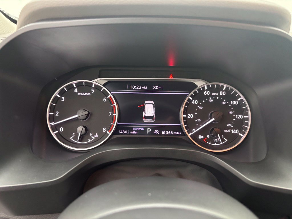 Used 2024 Nissan Rogue SV w/ SV Premium Package FWD image 21