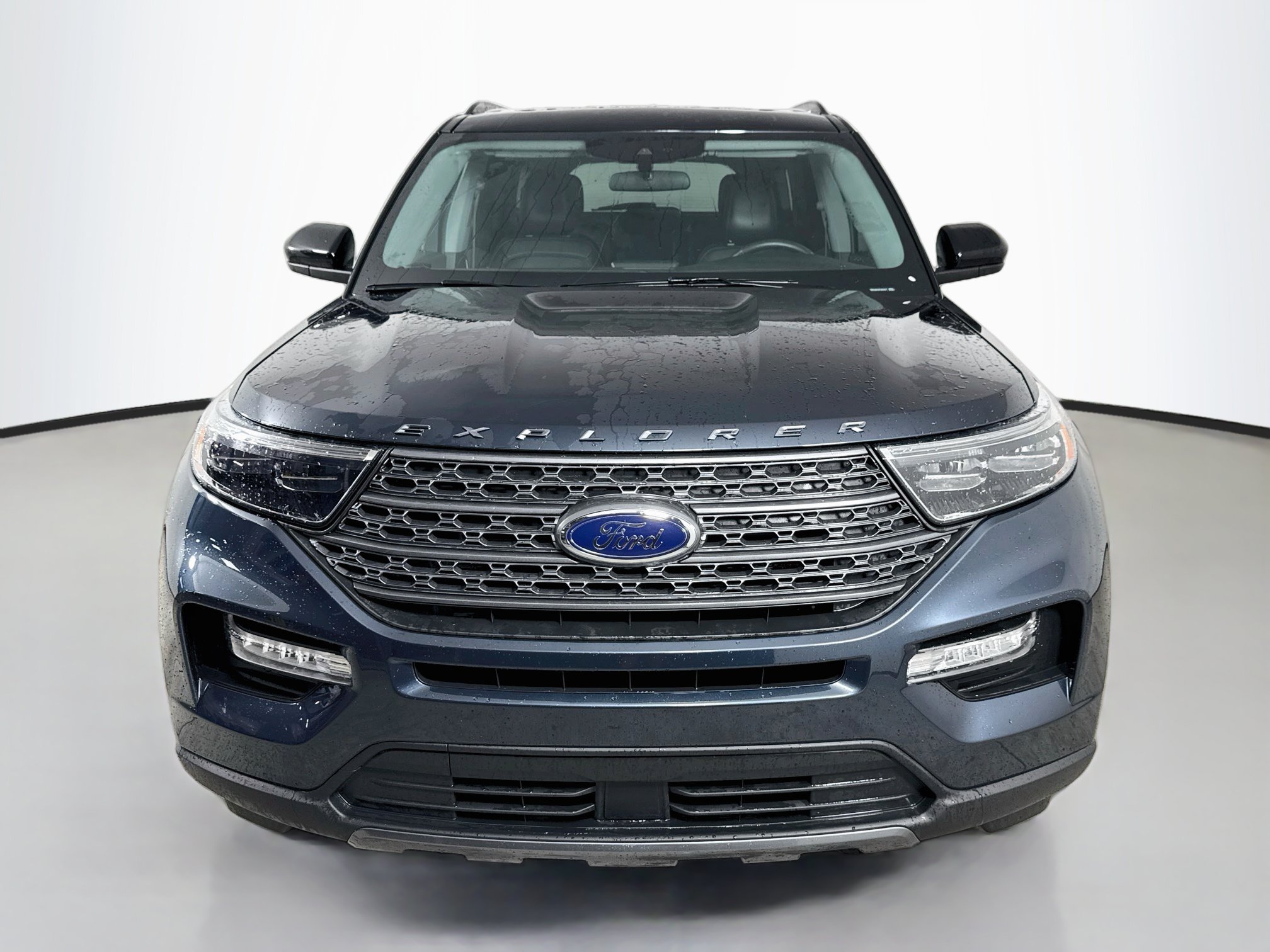 Certified 2023 Ford Explorer XLT w/ Equipment Group 202A AWD/4WD image 6