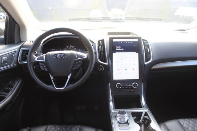Certified 2024 Ford Edge Titanium AWD/4WD image 35