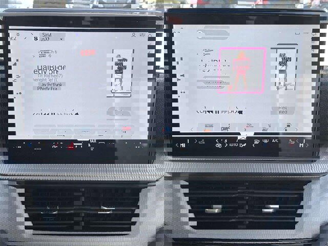 Certified 2025 Ford Explorer Active image 22