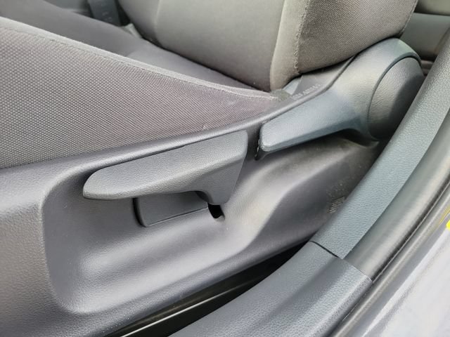 Used 2024 Toyota Prius LE FWD image 20