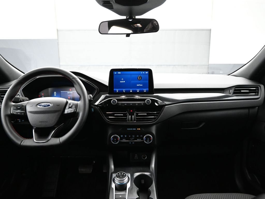 Certified 2025 Ford Escape ST-Line FWD image 23