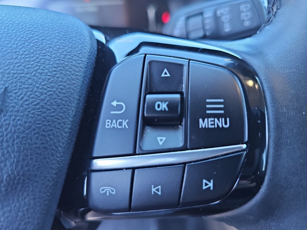 Certified 2024 Ford Escape Active w/ Cold Weather Package FWD image 18