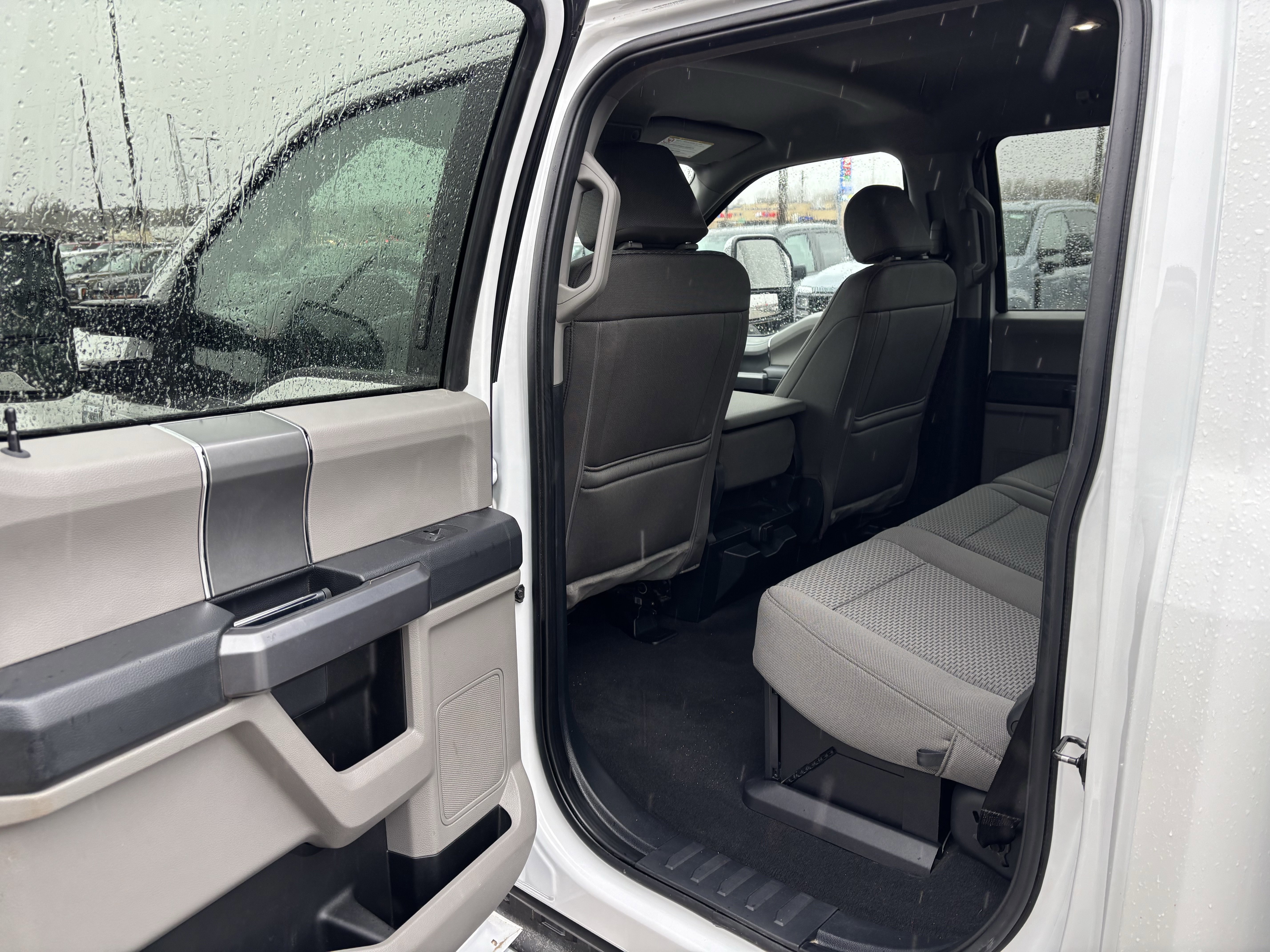 Certified 2022 Ford F350 XLT w/ XLT Premium Package image 15