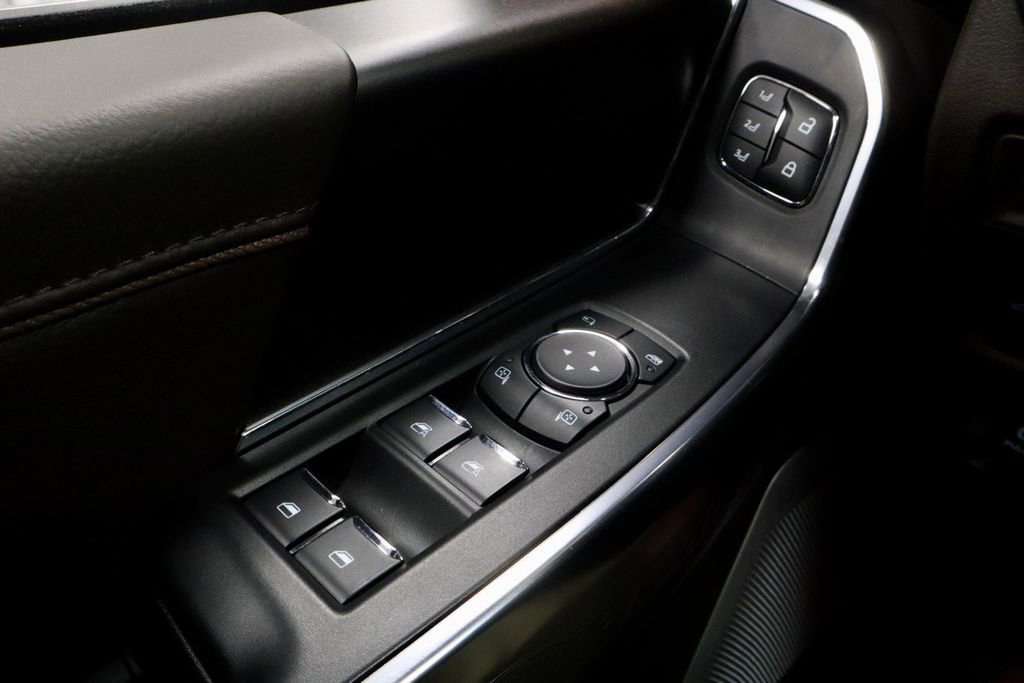Certified 2025 Ford F150 King Ranch AWD/4WD image 25
