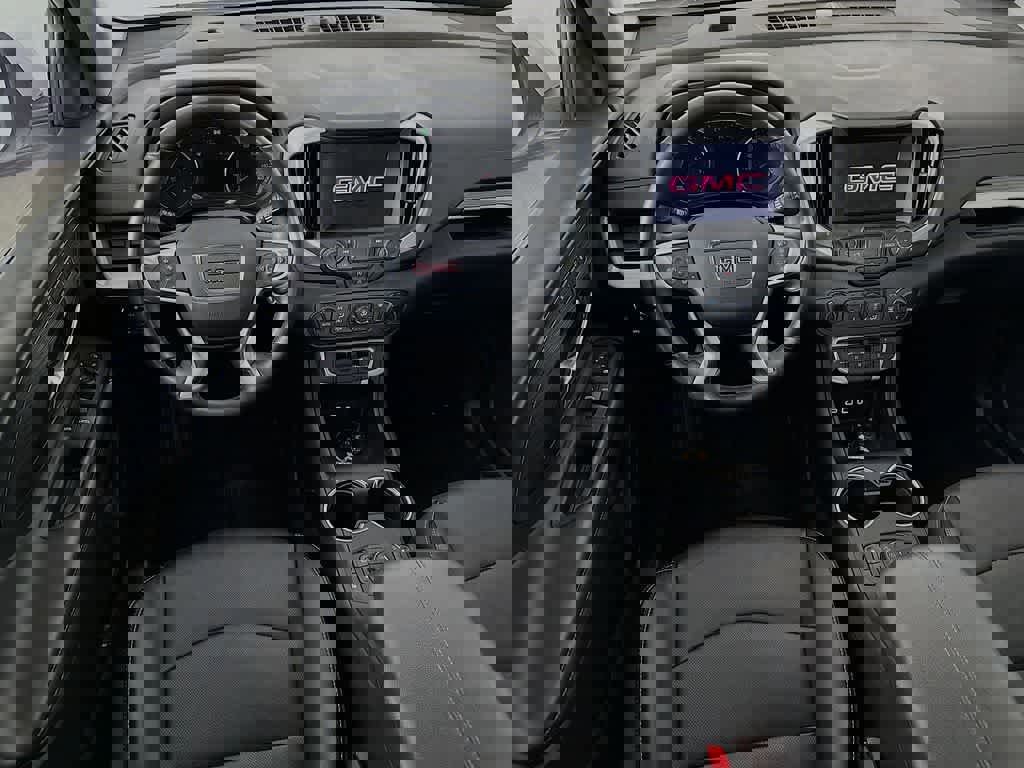 Used 2024 GMC Terrain SLT image 12