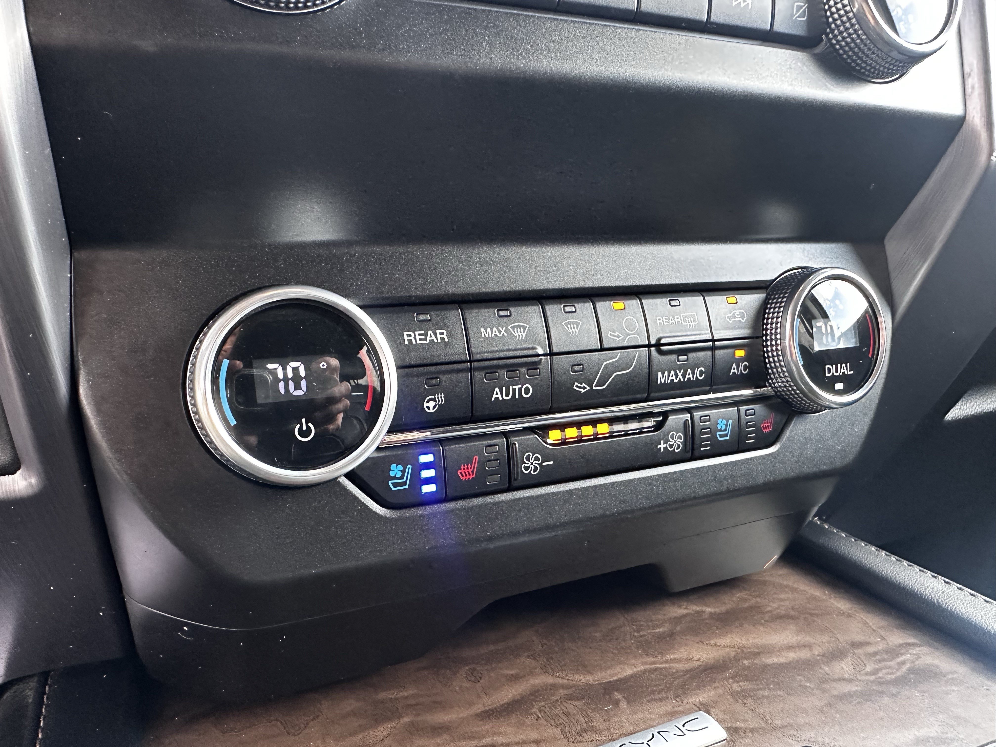 Certified 2019 Ford Expedition Platinum AWD/4WD image 24