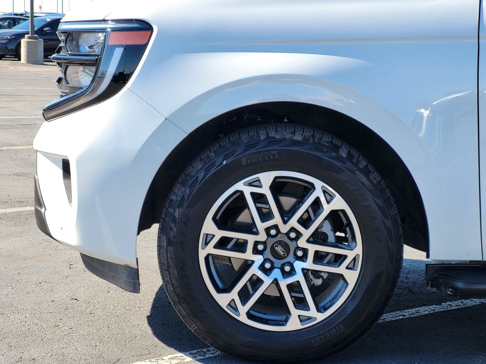 Certified 2026 Ford Expedition Active AWD/4WD image 9