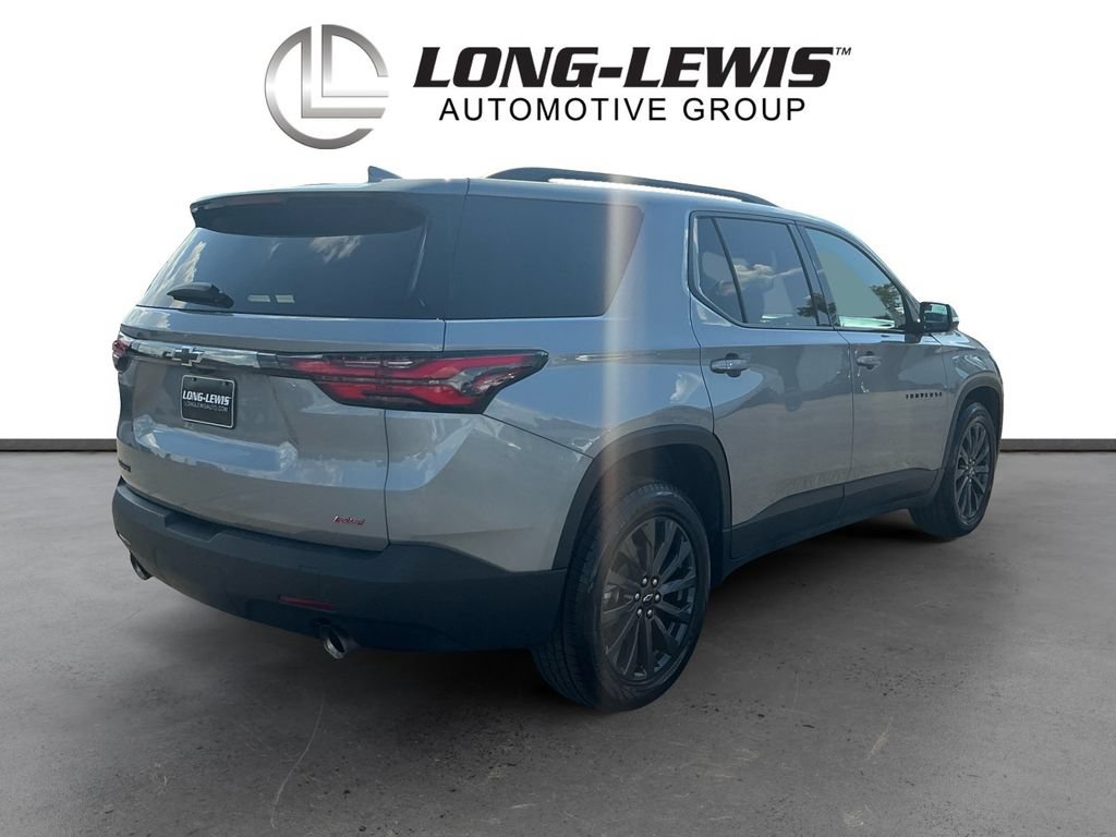 Used 2023 Chevrolet Traverse RS FWD image 7