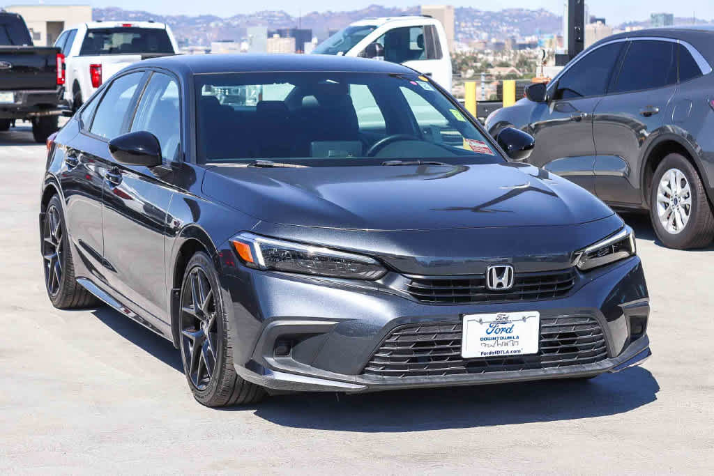 Used 2023 Honda Civic Sport image 3