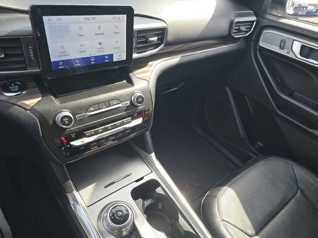 Certified 2020 Ford Explorer Limited w/ Class III Trailer Tow Package image 32