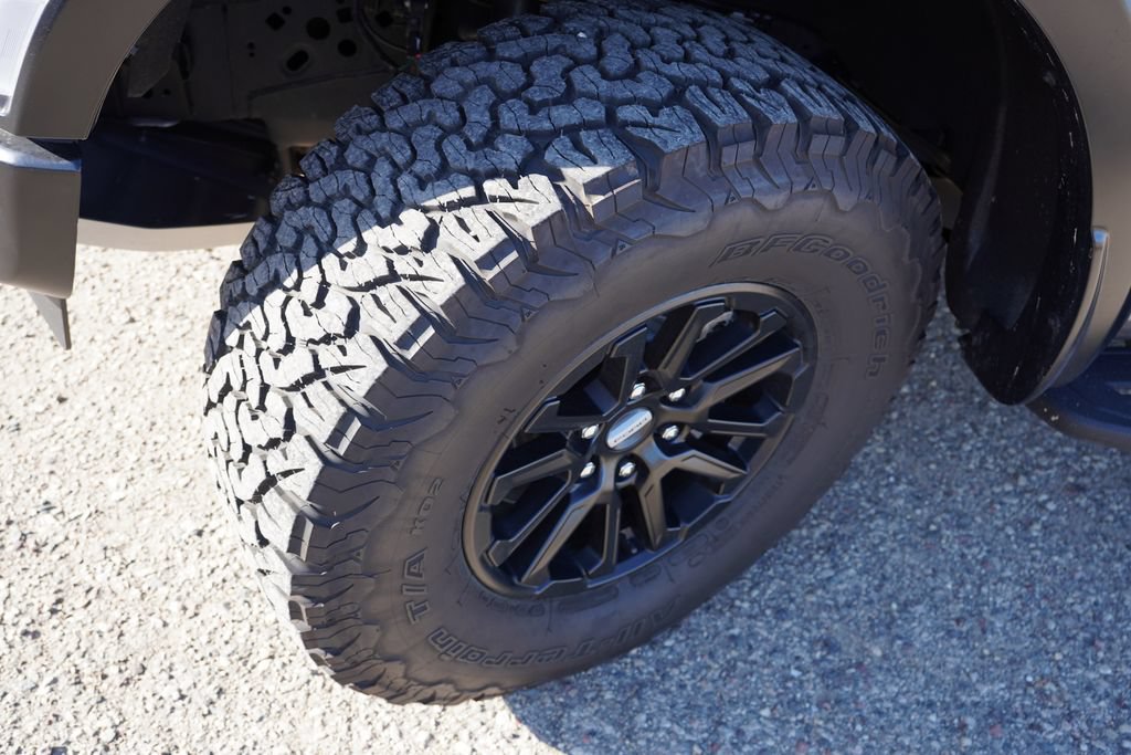 Certified 2025 Ford F150 Raptor AWD/4WD image 13