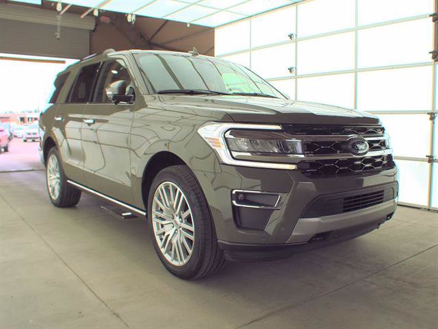 Certified 2024 Ford Expedition Limited AWD/4WD image 4