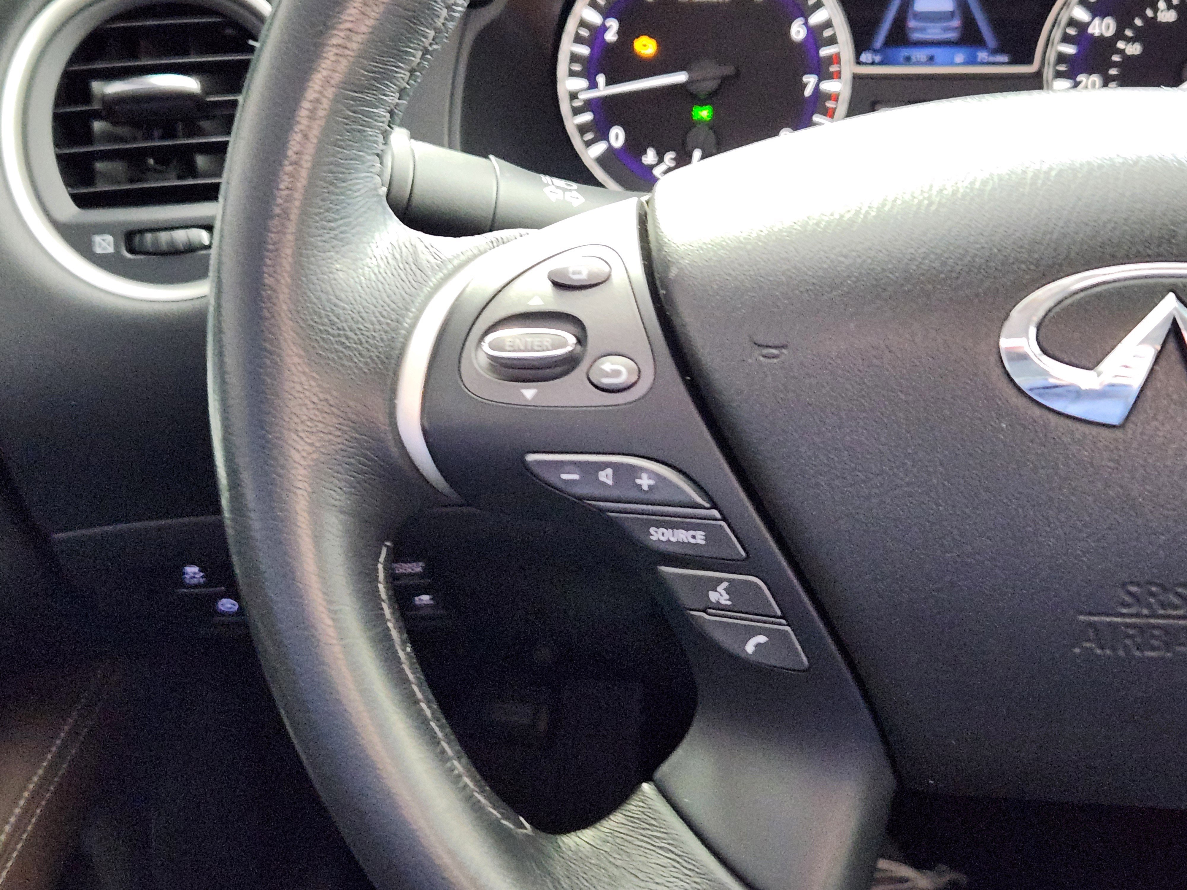 Used 2017 INFINITI QX60 Luxe w/ Deluxe Technology Package image 18