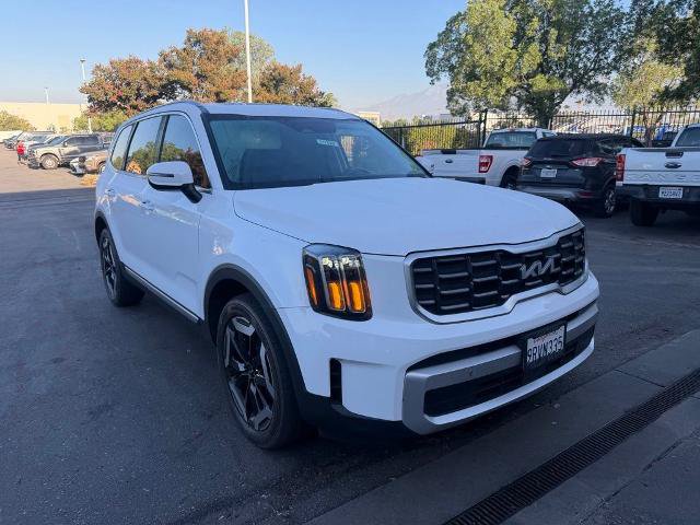 Used 2025 Kia Telluride S FWD image 2