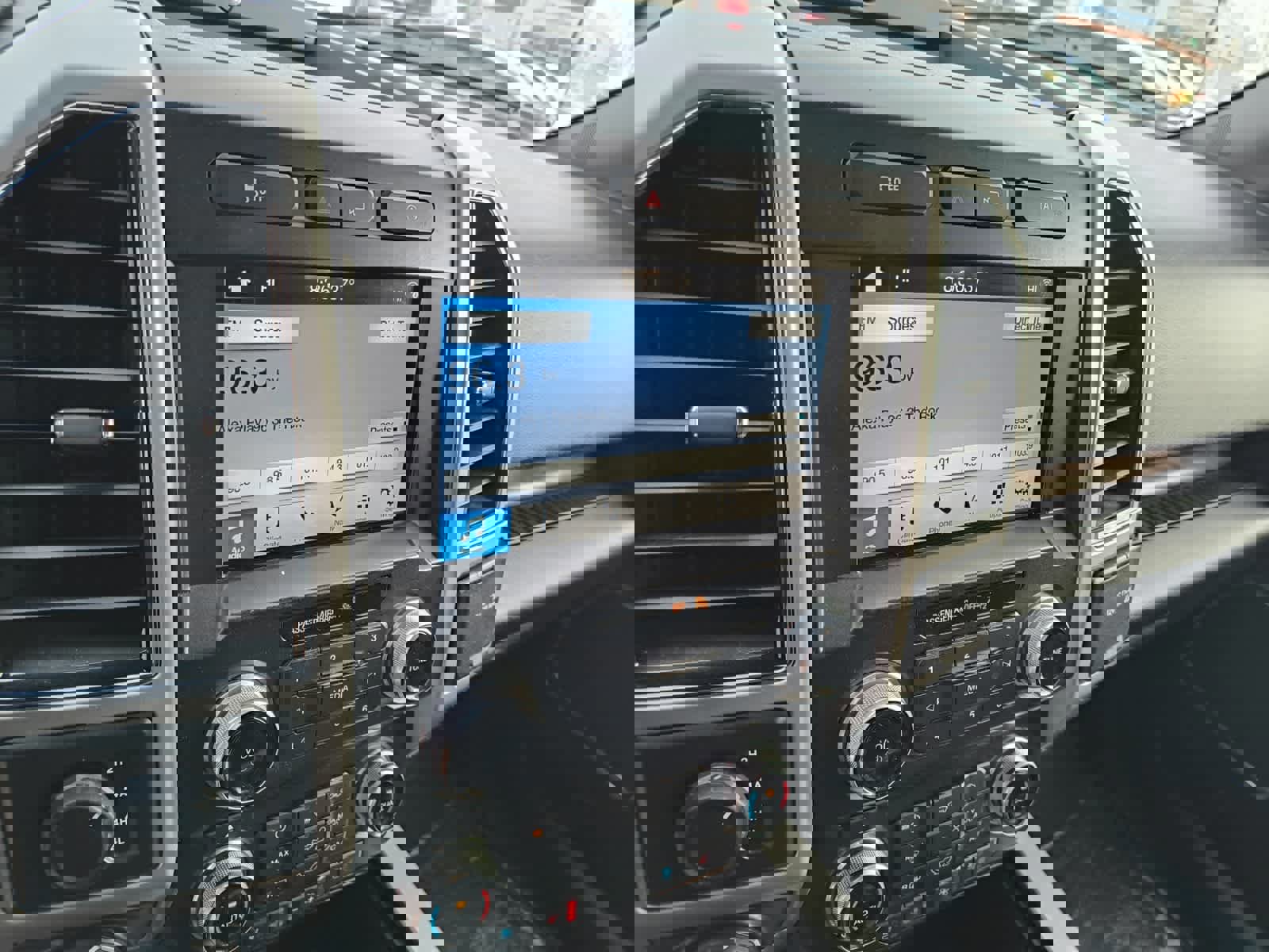 Certified 2018 Ford F150 Lariat w/ Equipment Group 502A Luxury image 15