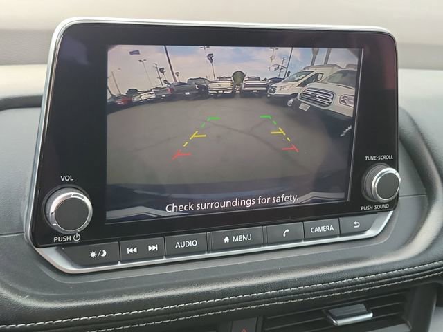 Used 2023 Nissan Rogue SV image 13