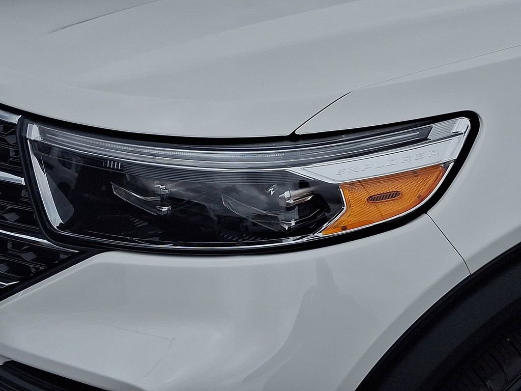 Certified 2021 Ford Explorer XLT AWD/4WD image 9