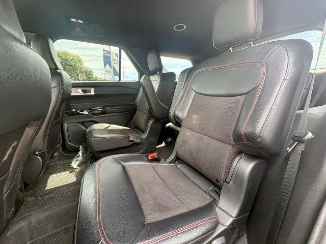 Certified 2023 Ford Explorer ST-Line w/ Class IV Trailer Tow Package RWD image 12