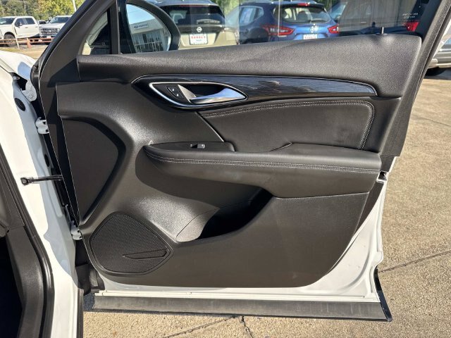 Used 2023 Buick Envision Essence w/ Sport Touring Package AWD/4WD image 15