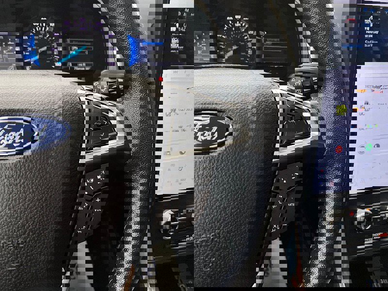 Certified 2022 Ford Edge Titanium w/ Cargo Accessory Package image 40