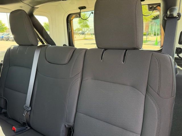 Used 2023 Jeep Wrangler Sport S image 19