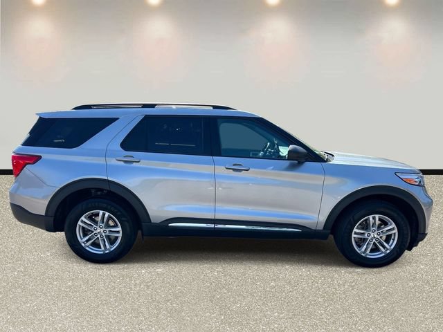 Certified 2023 Ford Explorer XLT AWD/4WD image 4