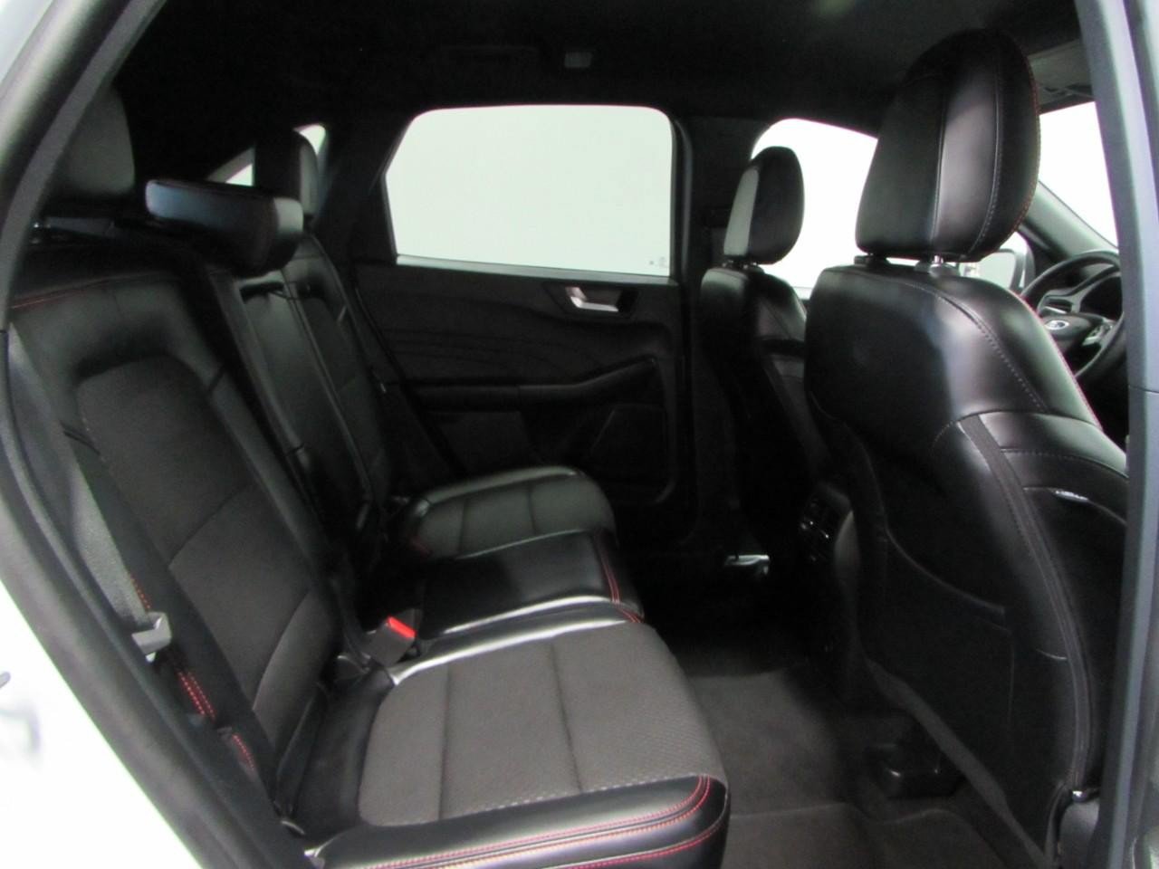Certified 2025 Ford Escape ST-Line Select AWD/4WD image 19