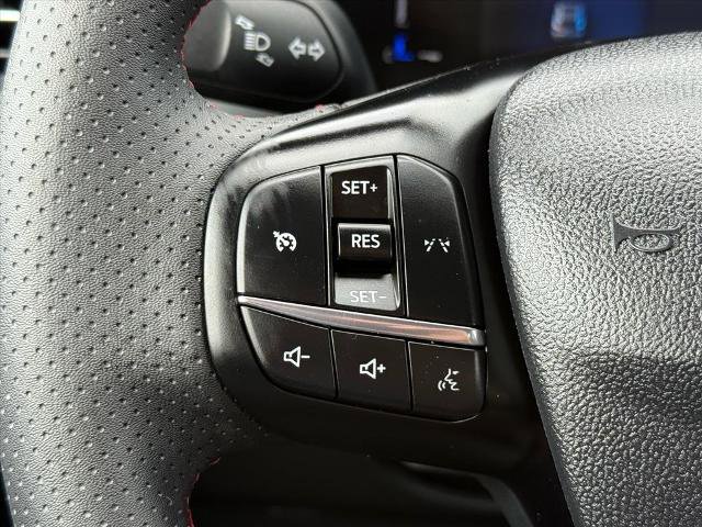 Certified 2025 Ford Escape ST-Line image 15