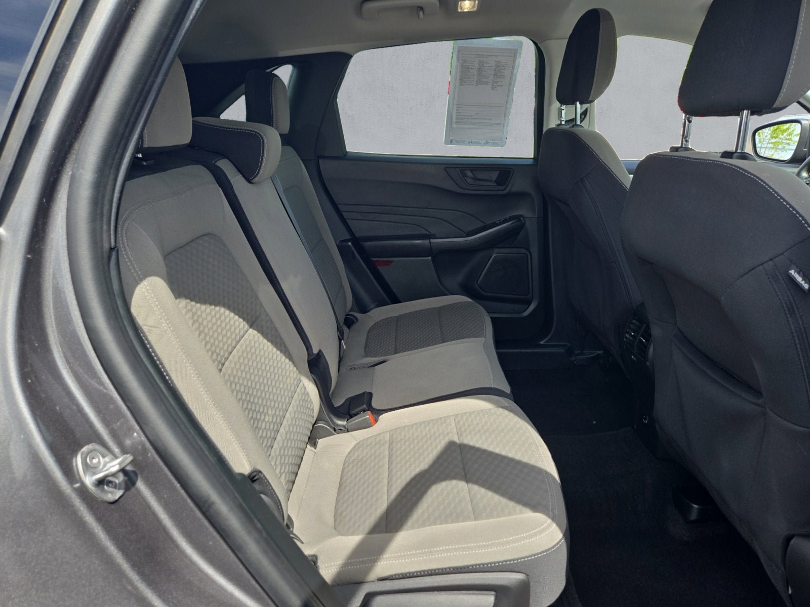 Certified 2022 Ford Escape SE w/ Cold Weather Package AWD/4WD image 24