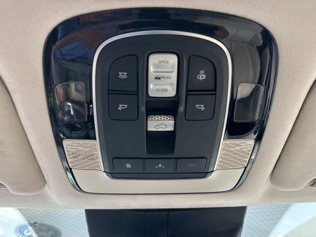 Used 2020 Hyundai Palisade Limited FWD image 24