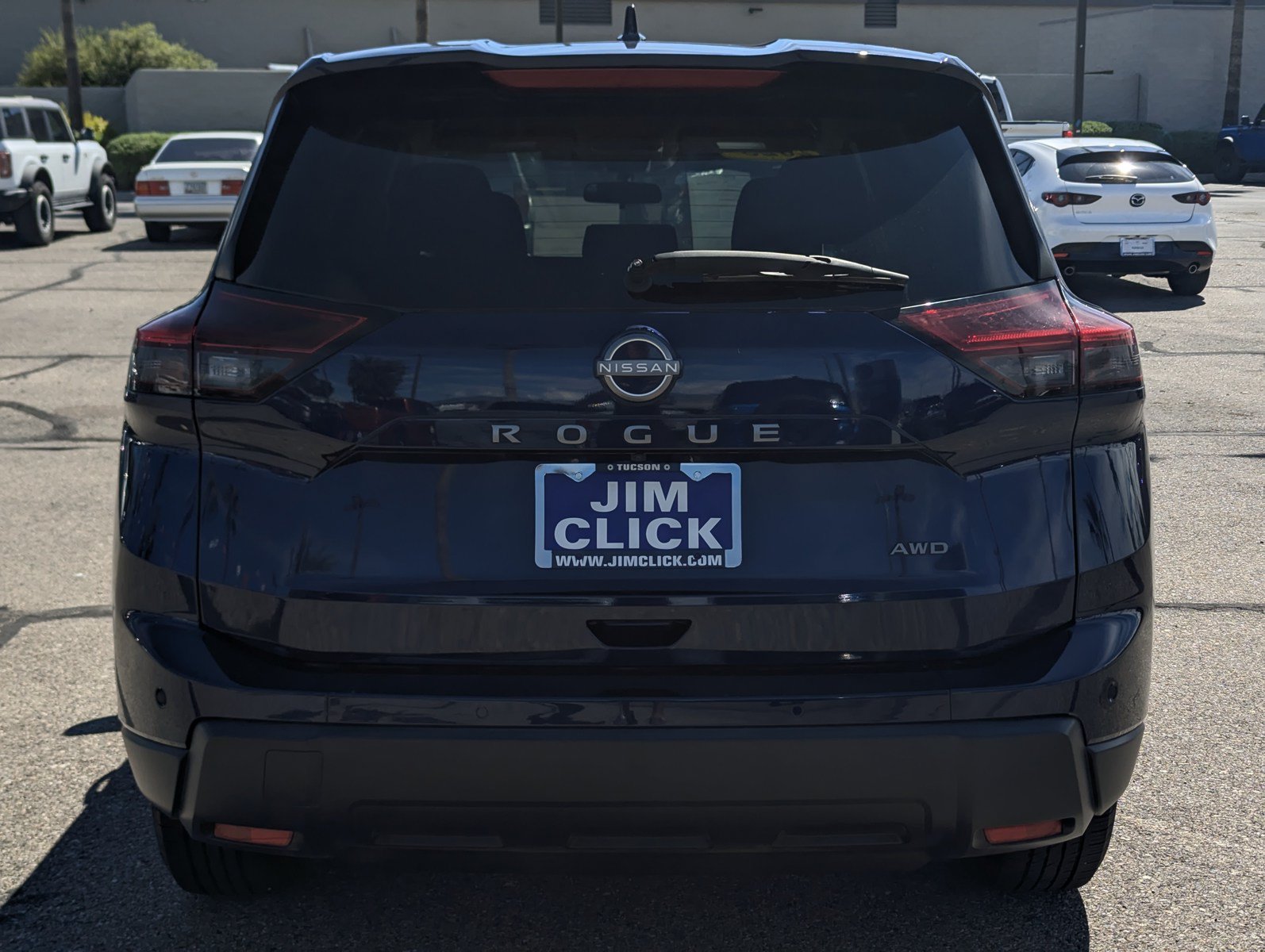 Used 2025 Nissan Rogue SV AWD/4WD image 3