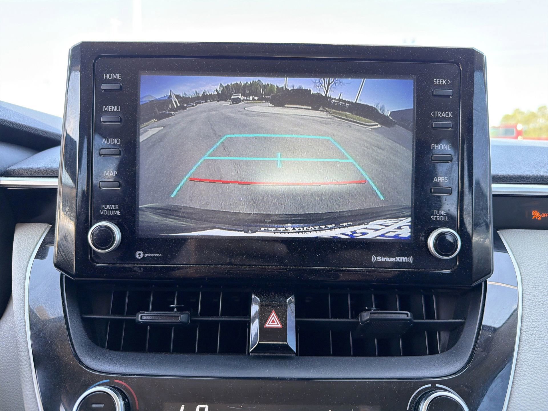 Used 2022 Toyota Corolla LE image 11