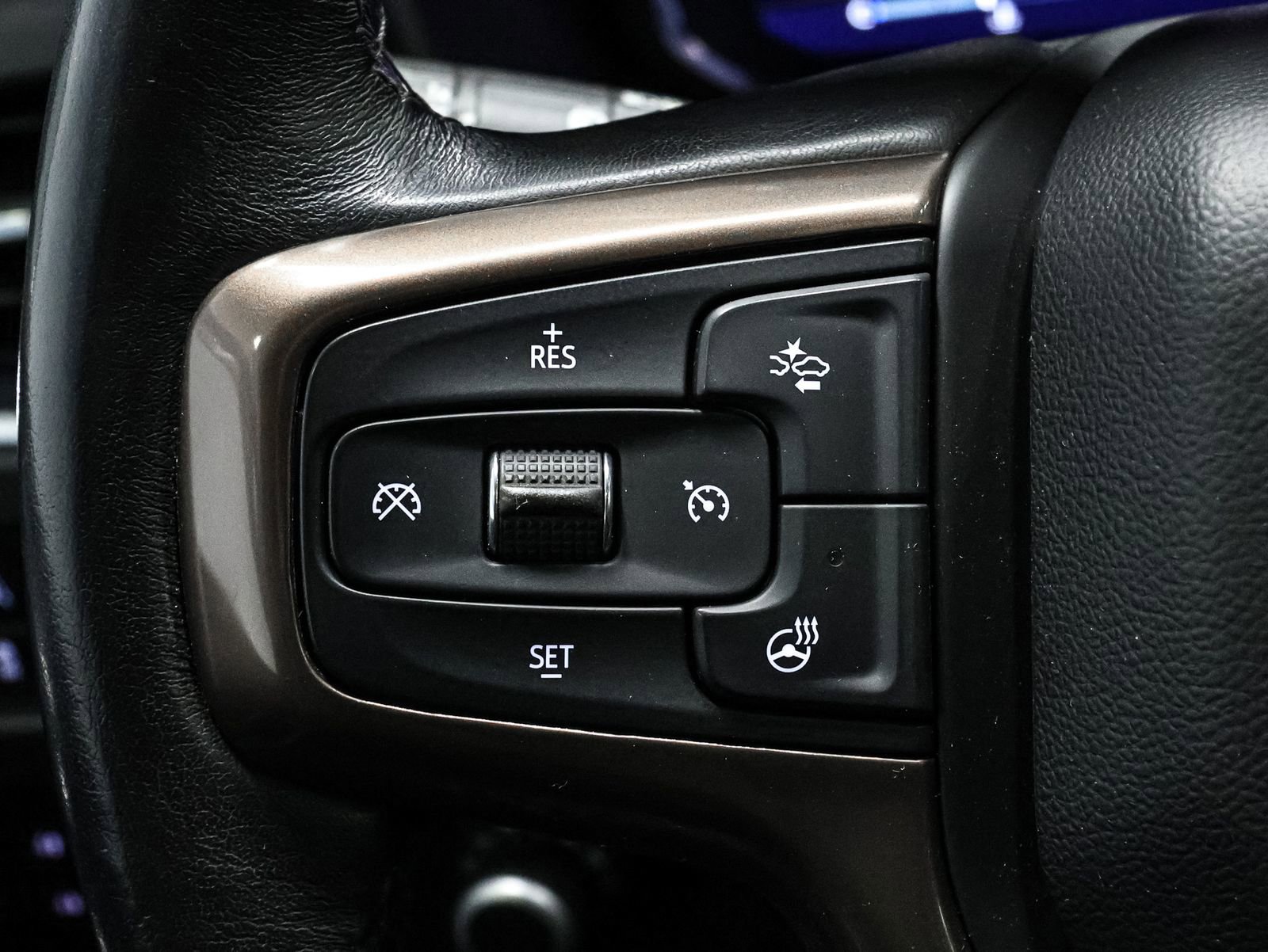Used 2022 Chevrolet Suburban High Country AWD/4WD image 37