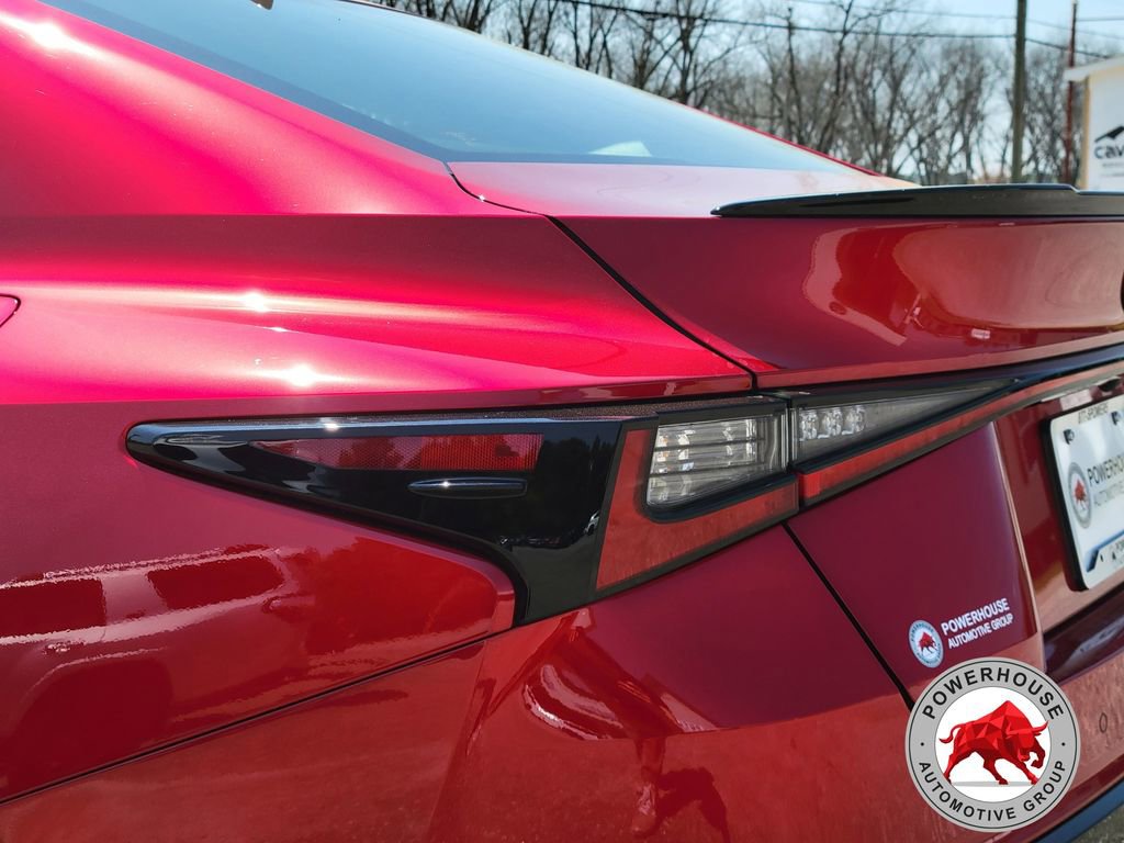 Used 2022 Lexus IS 350 F Sport RWD image 13